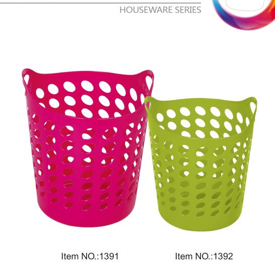1391-1392 plastic laundry basket