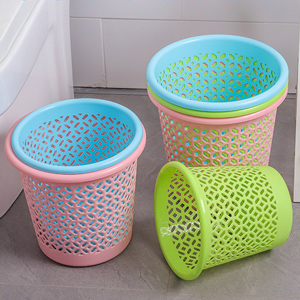 910-913 plastic wastebasket